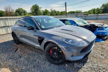 2021 ASTON MARTIN DBX - Kupiony w transporcie do Polski