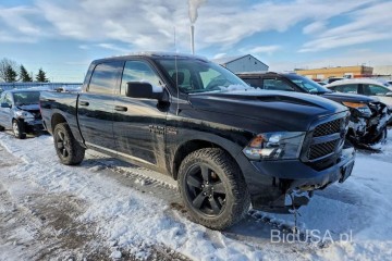 Bezwypadkowy, pierwszy właściciel 4x4 HEMI KUPIONY w transporcie do PL