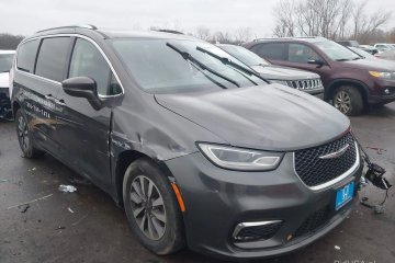 2021 CHRYSLER PACIFICA  automat 3,6L  KUPIONY w transporcie do Polski